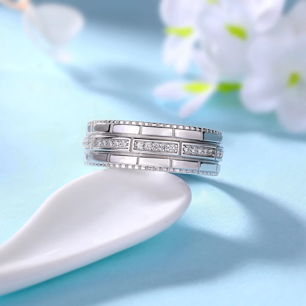 Round Cut Diamond White Sterling Silver Wedding Ring