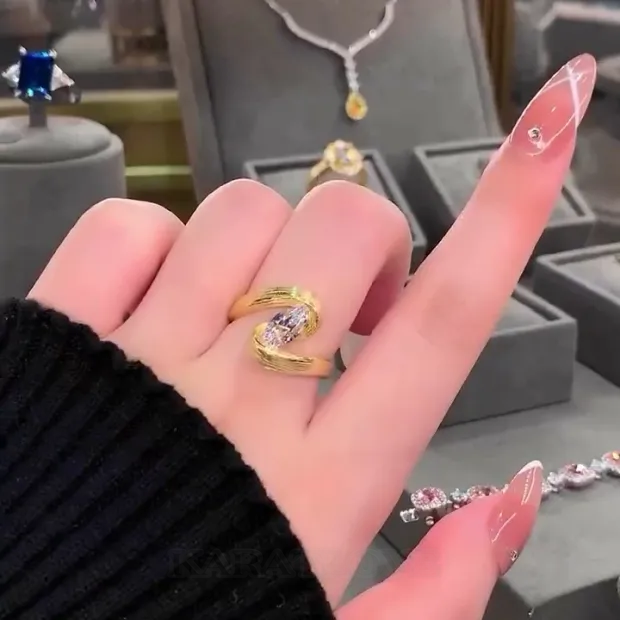 Marquise Cut Diamond White Yellow Gold 925 Sterling Silver Engagement Ring Marquise Cut Diamond White Yellow Gold 925 Sterling Silver Engagement Ring