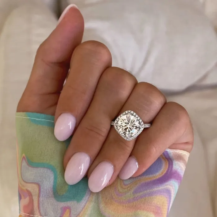 Round Cut Diamond White Halo 925 Sterling Silver Engagement Ring Round Cut Diamond White Halo 925 Sterling Silver Engagement Ring