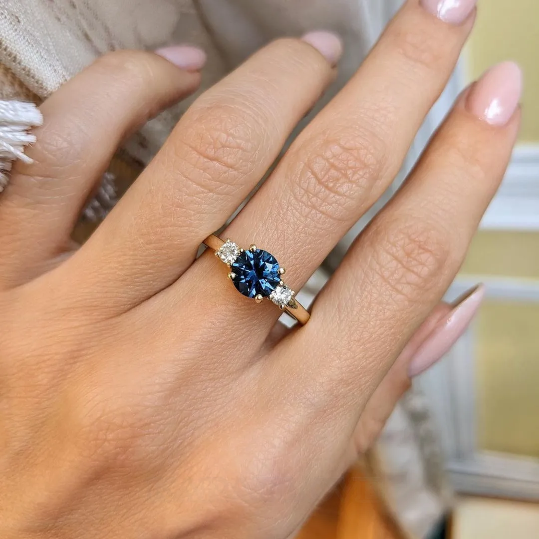 Round Cut Sapphire Blue 3-Stone 925 Sterling Silver Yellow Gold Engagement Ring Round Cut Sapphire Blue 3-Stone 925 Sterling Silver Yellow Gold Engagement Ring