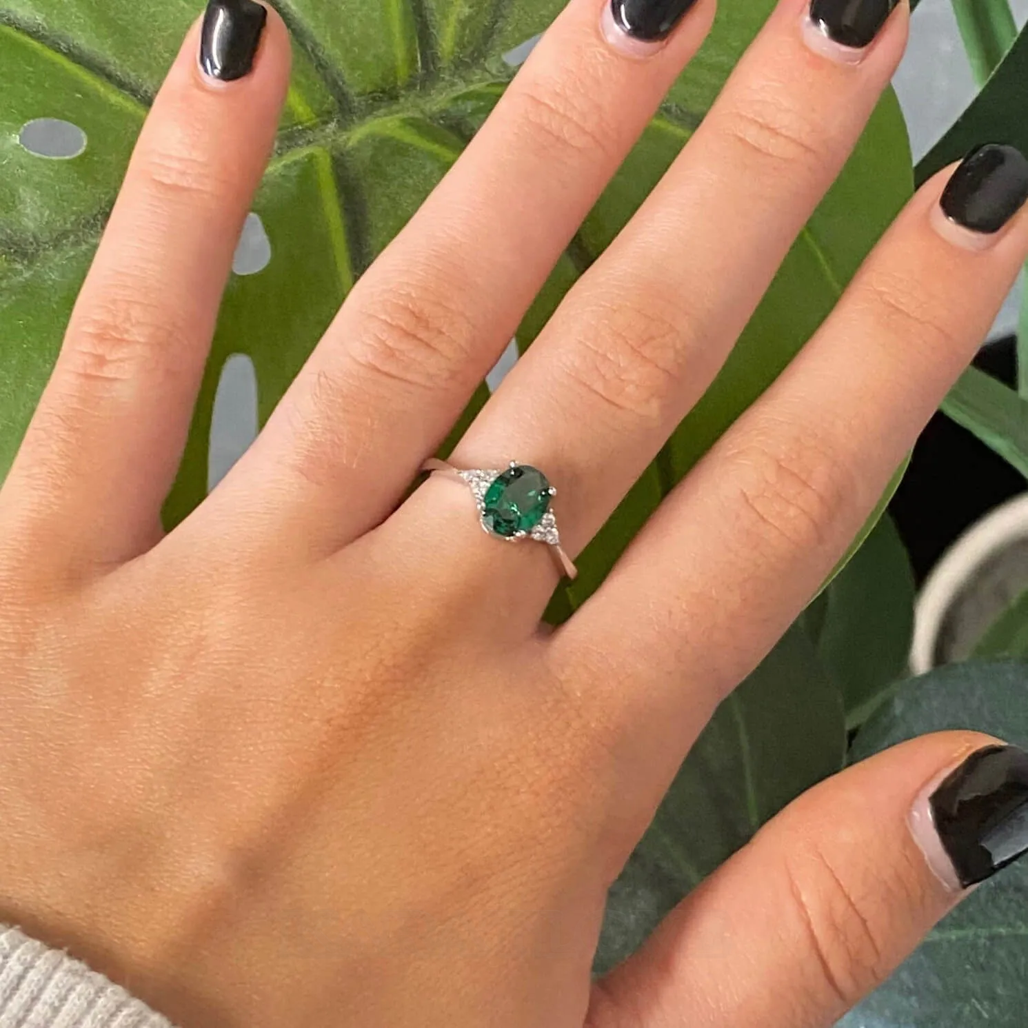 Oval Cut Emerald Green 925 Sterling Silver 3-Stone Minimalist Engagement Ring Oval Cut Emerald Green 925 Sterling Silver 3-Stone Minimalist Engagement Ring