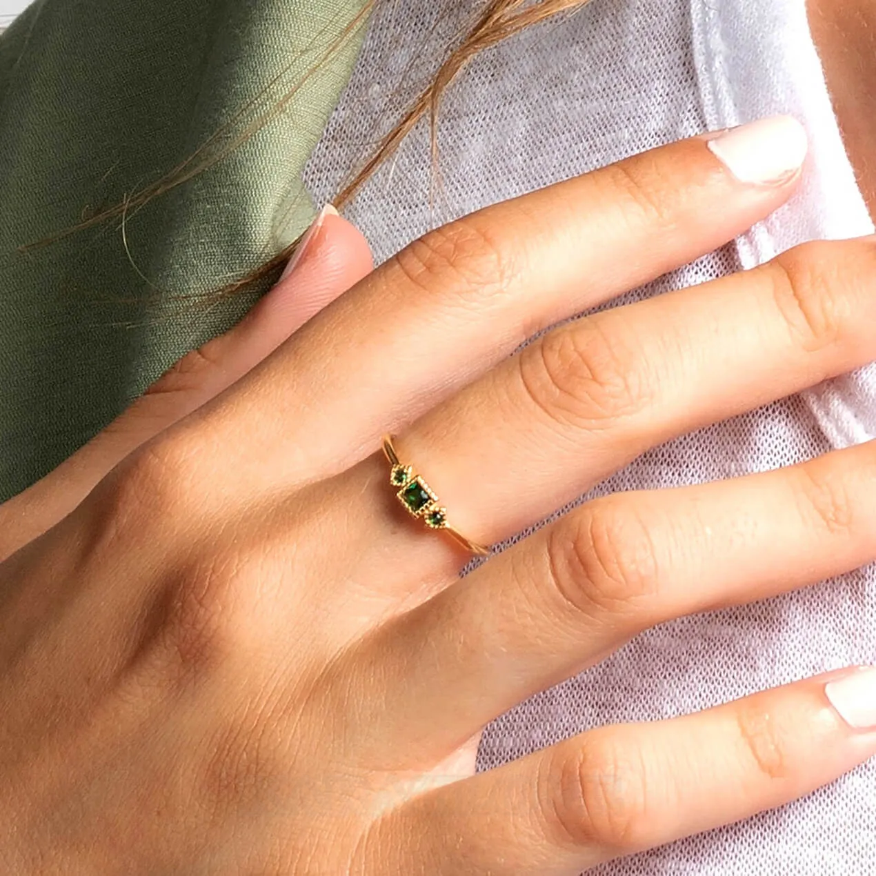 Princess Cut Emerald Green 925 Sterling Silver Yellow Gold 3-Stone Stackable Minimalist Engagement Ring