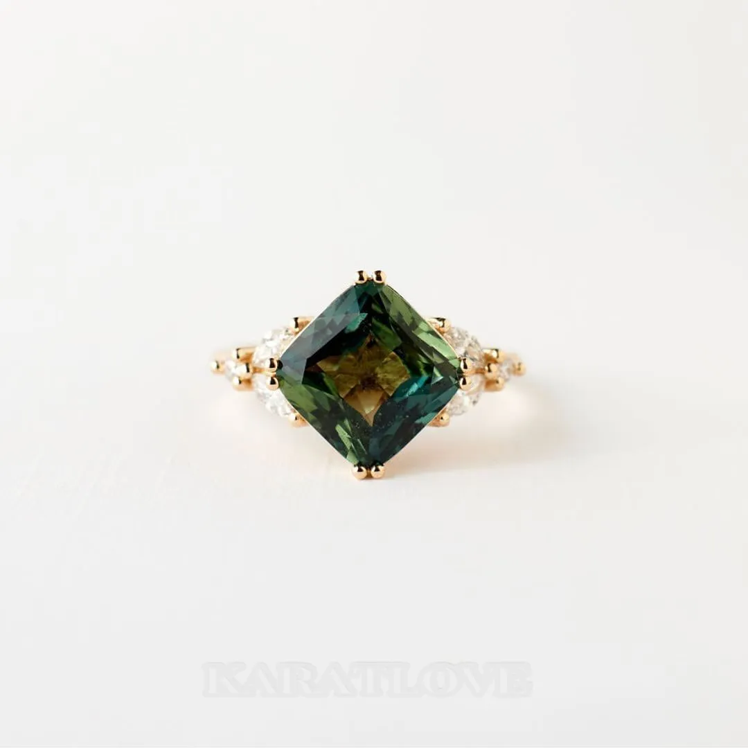 Princess Cut Emerald Green 925 Sterling Silver Yellow Gold Art Deco Engagement Ring