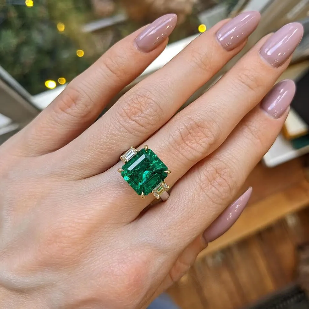 Princess Cut Emerald Green 925 Sterling Silver Two-tone 3-Stone Engagement Ring Princess Cut Emerald Green 925 Sterling Silver Two-tone 3-Stone Engagement Ring