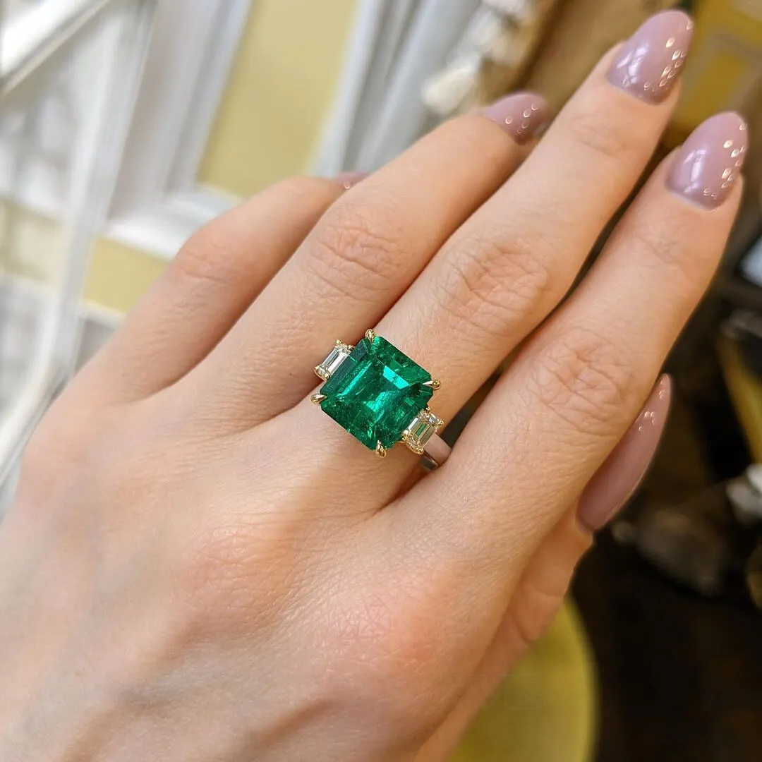 Princess Cut Emerald Green 925 Sterling Silver Two-tone 3-Stone Engagement Ring