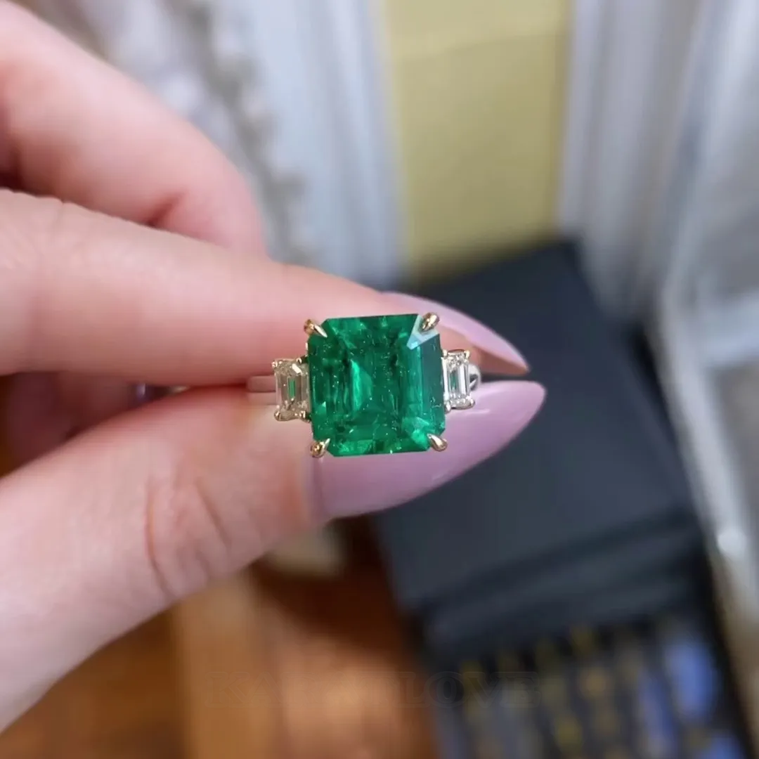 Princess Cut Emerald Green 925 Sterling Silver Two-tone 3-Stone Engagement Ring