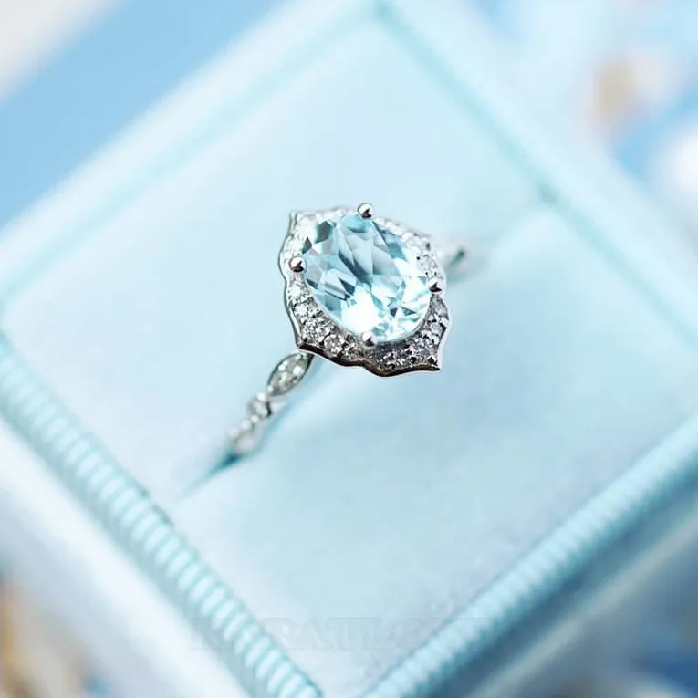 Oval Cut Aquamarine Sterling Silver Halo Engagement Ring Oval Cut Aquamarine Sterling Silver Halo Engagement Ring
