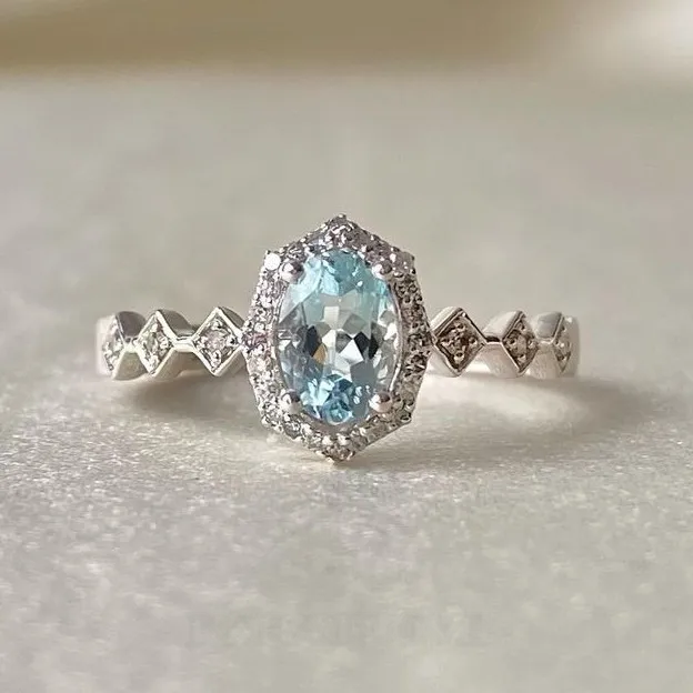 Oval Cut Aquamarine Sterling Silver Halo Engagement Ring Oval Cut Aquamarine Sterling Silver Halo Engagement Ring