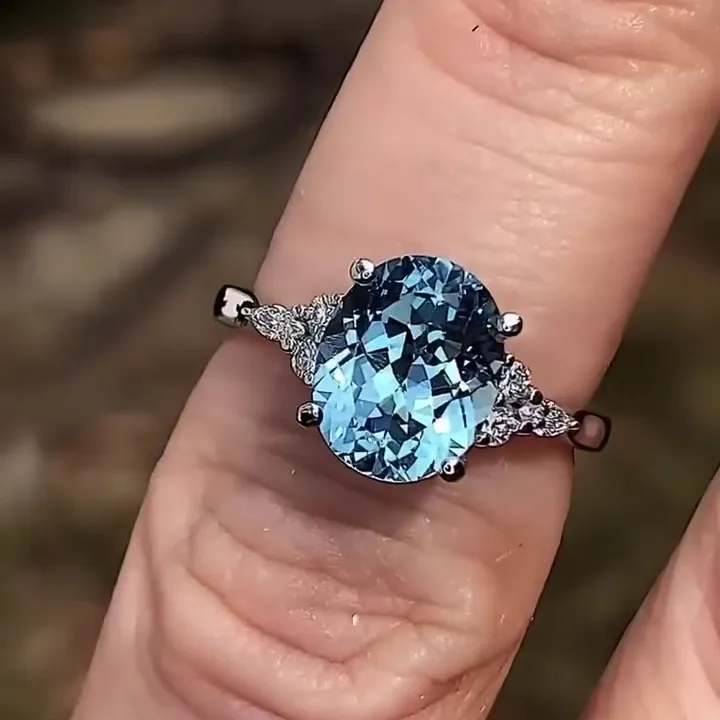 Oval Cut Aquamarine Blue Sterling Silver Engagement Ring Oval Cut Aquamarine Blue Sterling Silver Engagement Ring