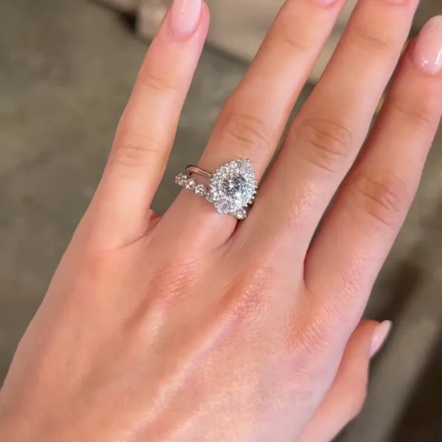 Round Cut Diamond White Halo 925 Sterling Silver Ring Set