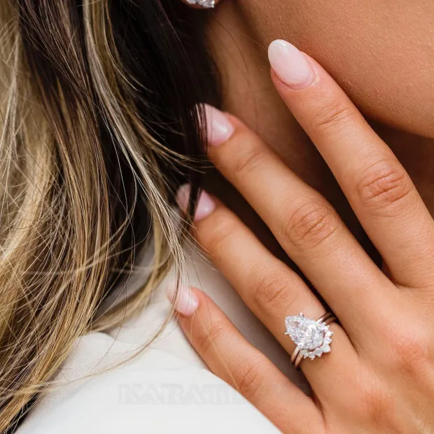 Pear Cut Diamond White Classic 925 Sterling Silver Ring Set Pear Cut Diamond White Classic 925 Sterling Silver Ring Set