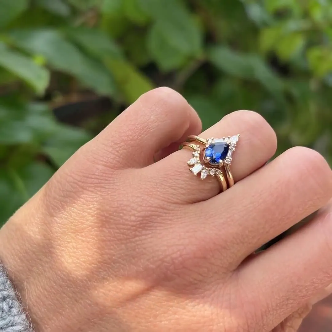 Pear Cut Sapphire Blue 925 Sterling Silver Yellow Gold Art Deco Ring Set