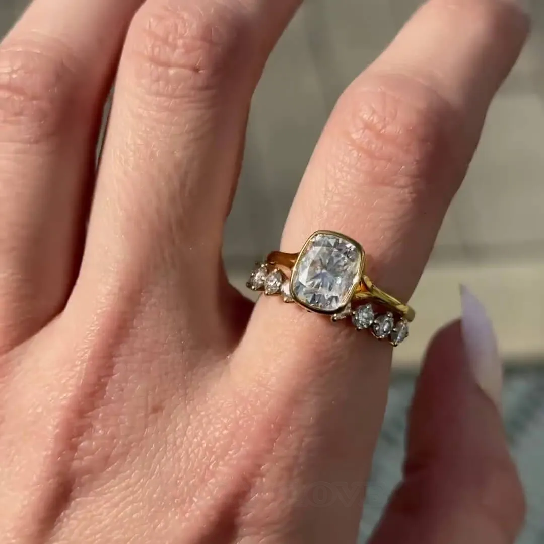 Cushion Cut Diamond White Sterling Silver Yellow Gold Solitaire Ring Set Cushion Cut Diamond White Sterling Silver Yellow Gold Solitaire Ring Set