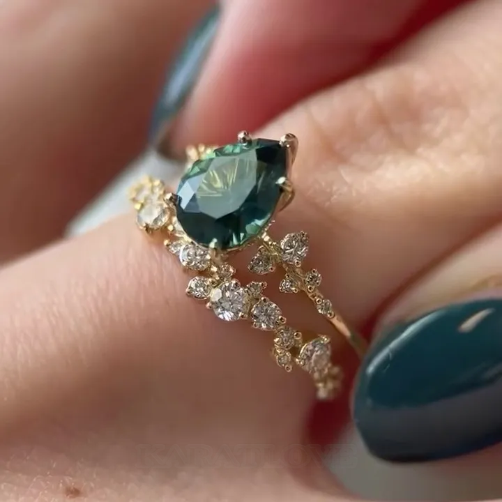 Pear Cut Emerald Green Sterling Silver Yellow Gold Bridal Sets Pear Cut Emerald Green Sterling Silver Yellow Gold Bridal Sets