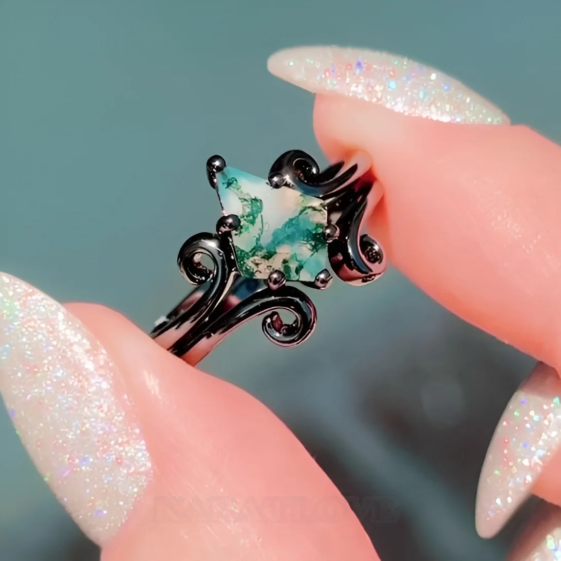 Kite Cut Green Moss Agate Nature Inspired Black Sterling Silver Bridal Sets Kite Cut Green Moss Agate Nature Inspired Black Sterling Silver Bridal Sets