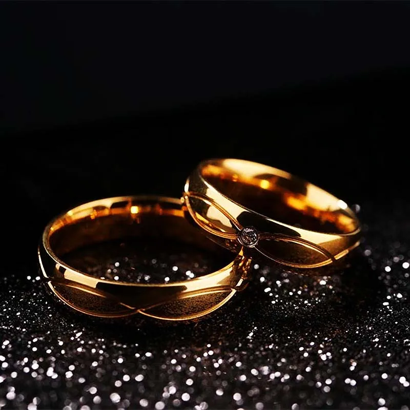 Round Diamond White Yellow Gold Titanium Couple Rings