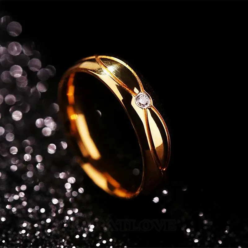 Round Diamond White Yellow Gold Titanium Couple Rings