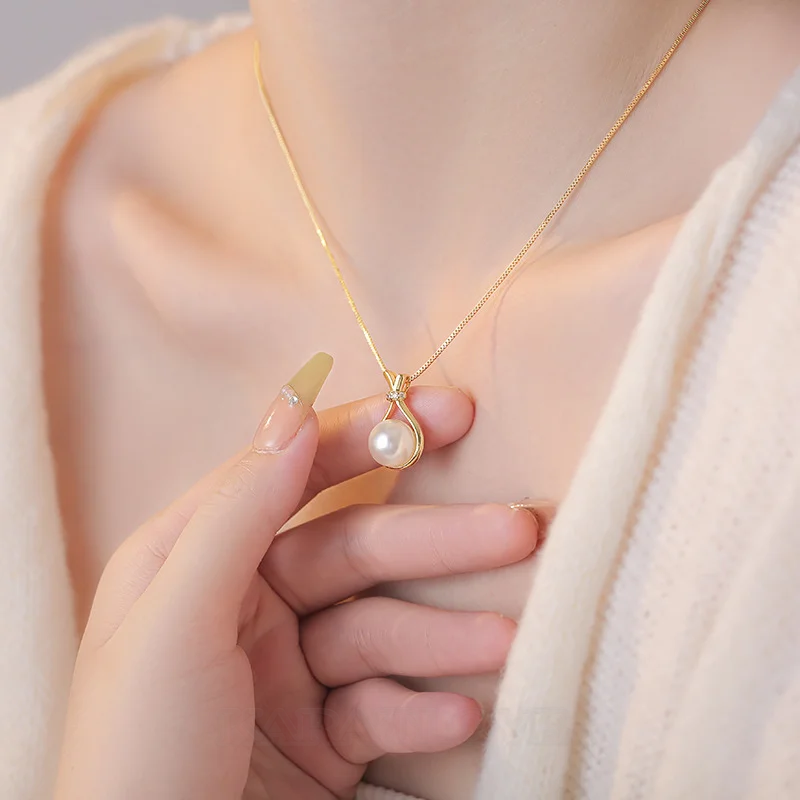 Titanium Steel Round White Pearl Necklace