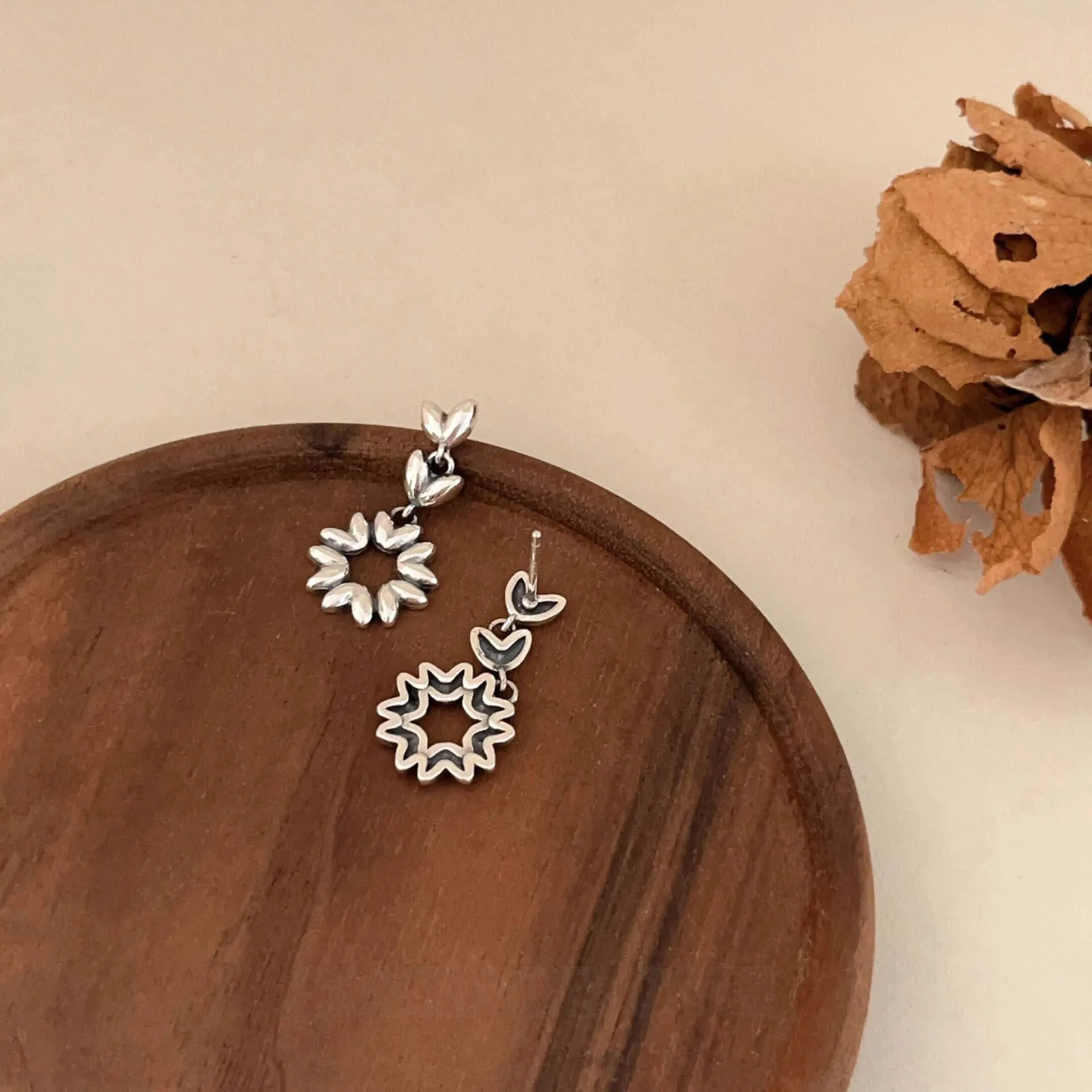 Floral 925 Sterling Silver Drop Earrings Floral 925 Sterling Silver Drop Earrings