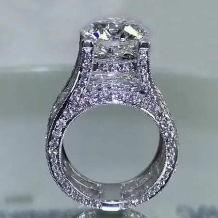 Diamond White Round Cut...