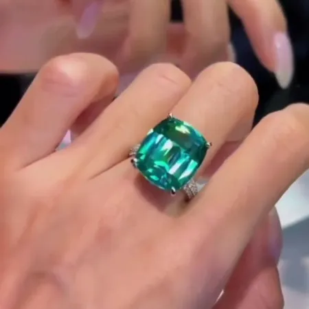 Cushion Cut Emerald Green Art Deco Engagement Ring in 925 Sterling Silver