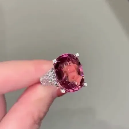 Cushion Cut Garnet Red Art...