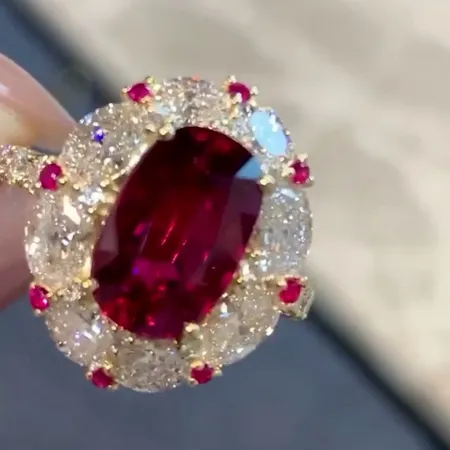 Cushion Cut Garnet Red Art...
