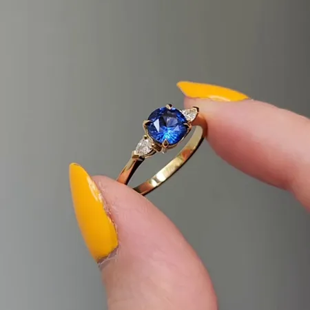 Round Cut Sapphire Blue 925...