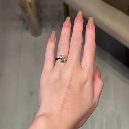 Radiant Cut Diamond White...