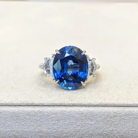 Oval Cut Sapphire Blue...