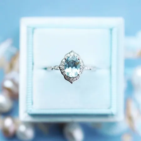 Oval Cut Aquamarine...