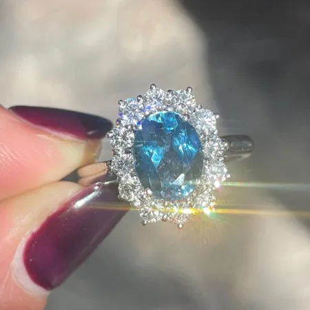 Oval Cut Aquamarine...