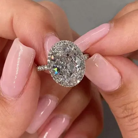 Oval Cut Diamond White...