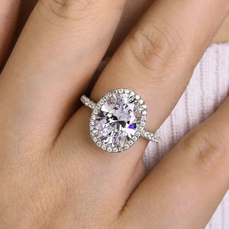 Oval Cut Diamond White...