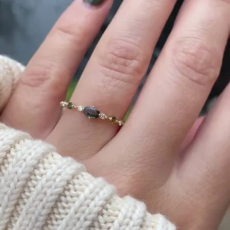 Oval Cut Emerald Green...