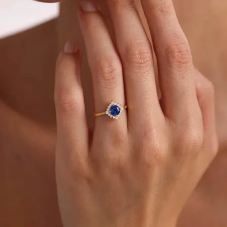 Round Cut Sapphire Blue...