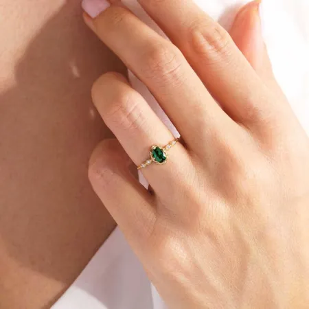 Oval Cut Emerald Green...