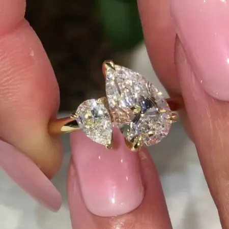 Pear Cut Diamond White...