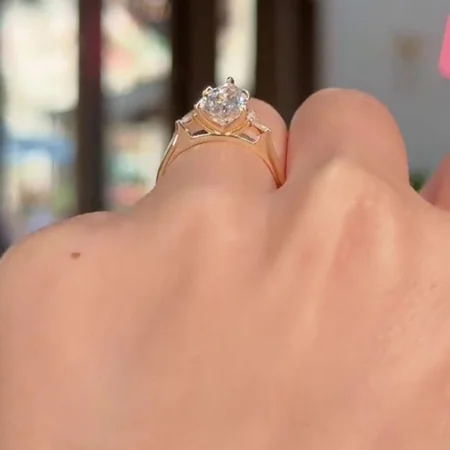 Pear Cut Diamond White 925...