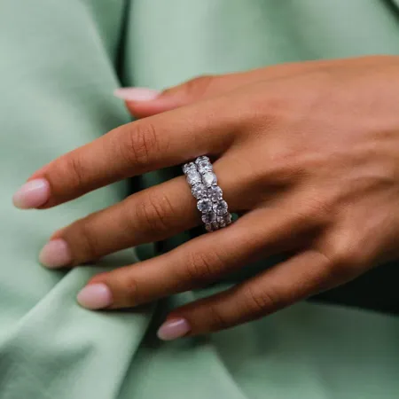 Round Cut Diamond White...