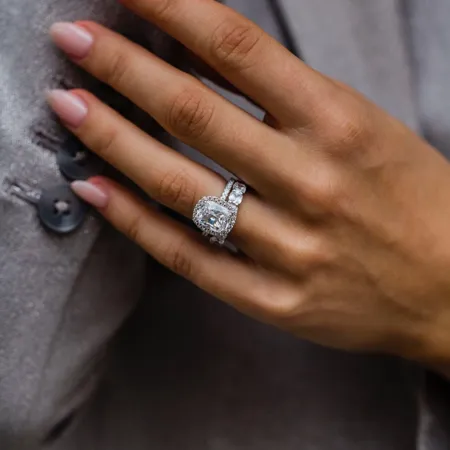 Cushion Cut Diamond White...