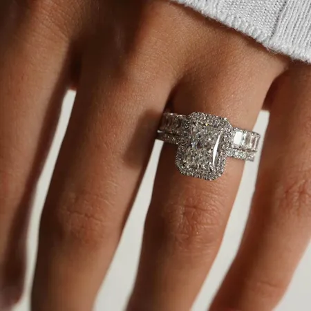 Radiant Diamond White...