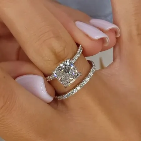 Cushion Cut Diamond White...