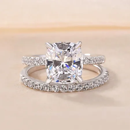 Cushion Cut Diamond White...
