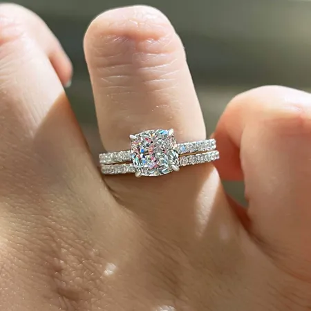 Cushion Cut Diamond White...