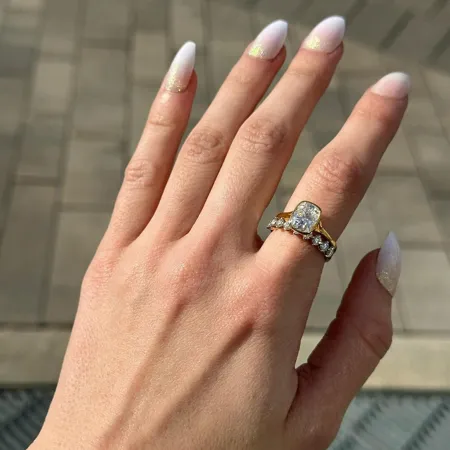 Cushion Cut Diamond White...