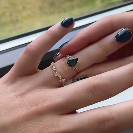 Pear Cut Emerald Green...