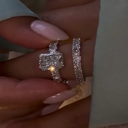 Radiant Cut Diamond White...