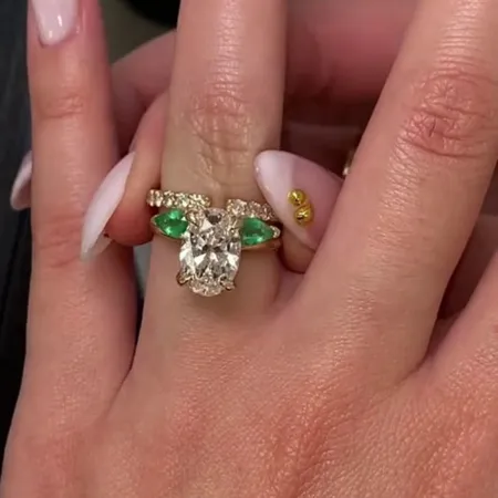 Oval Cut Diamond White 925...