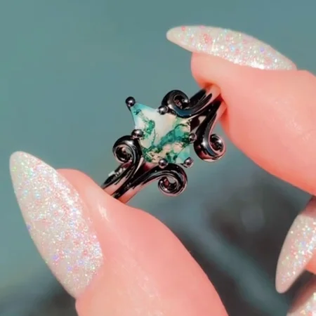 Kite Cut Green Moss Agate...